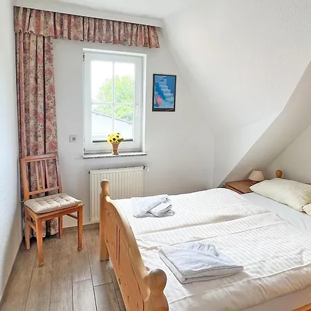 Vivien, Ostsee Bernstein App 1 *