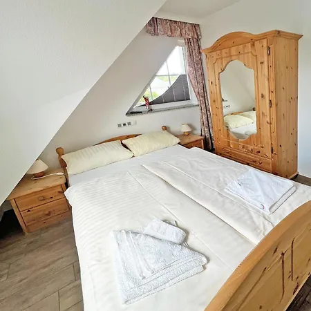 Vivien, Ostsee Bernstein App 1 * Гёрен